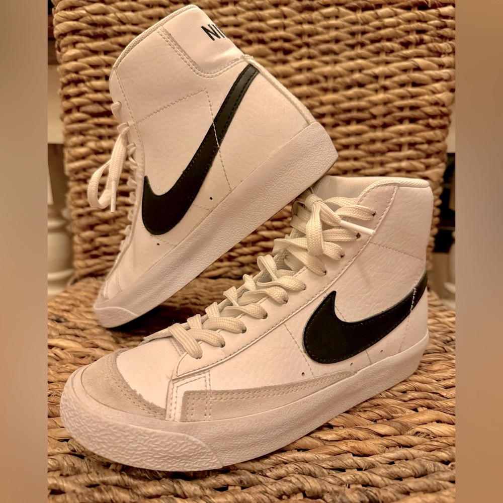 Nike Blazers Youth Size 4